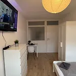 Gna02 - Zeitgemaesse Mit Modernen Kuechen, Balkon & Parkplatz *