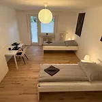 Gna02 - Zeitgemaesse Mit Modernen Kuechen, Balkon & Parkplatz 아파트
