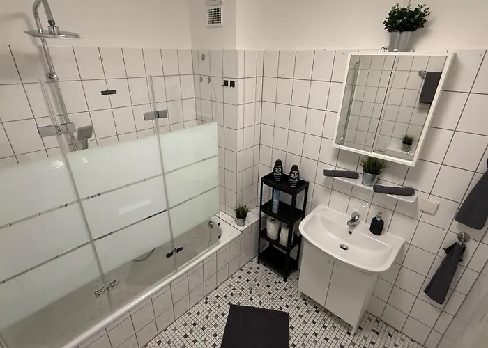 Gna02 - Zeitgemaesse Apartments Mit Modernen Kuechen, Balkon & Parkplatz Appartement