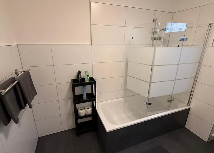 Appartement Gna02 - Zeitgemaesse Apartments Mit Modernen Kuechen, Balkon & Parkplatz